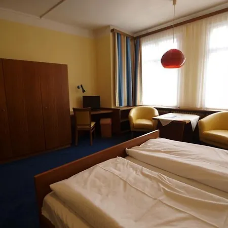 Drei Hasen Hotel 3*