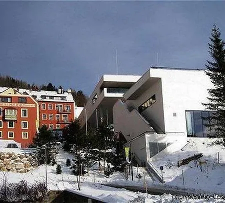 Drei Hasen Szálloda